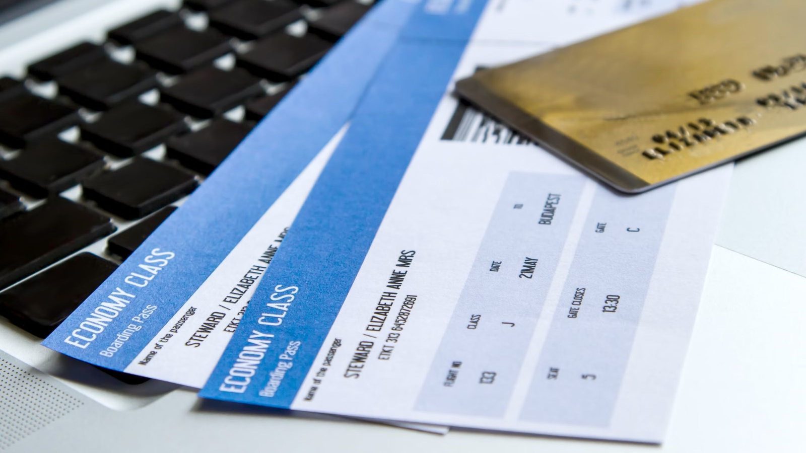 How Flight Times Quietly Raise Your Total Trip Cost
