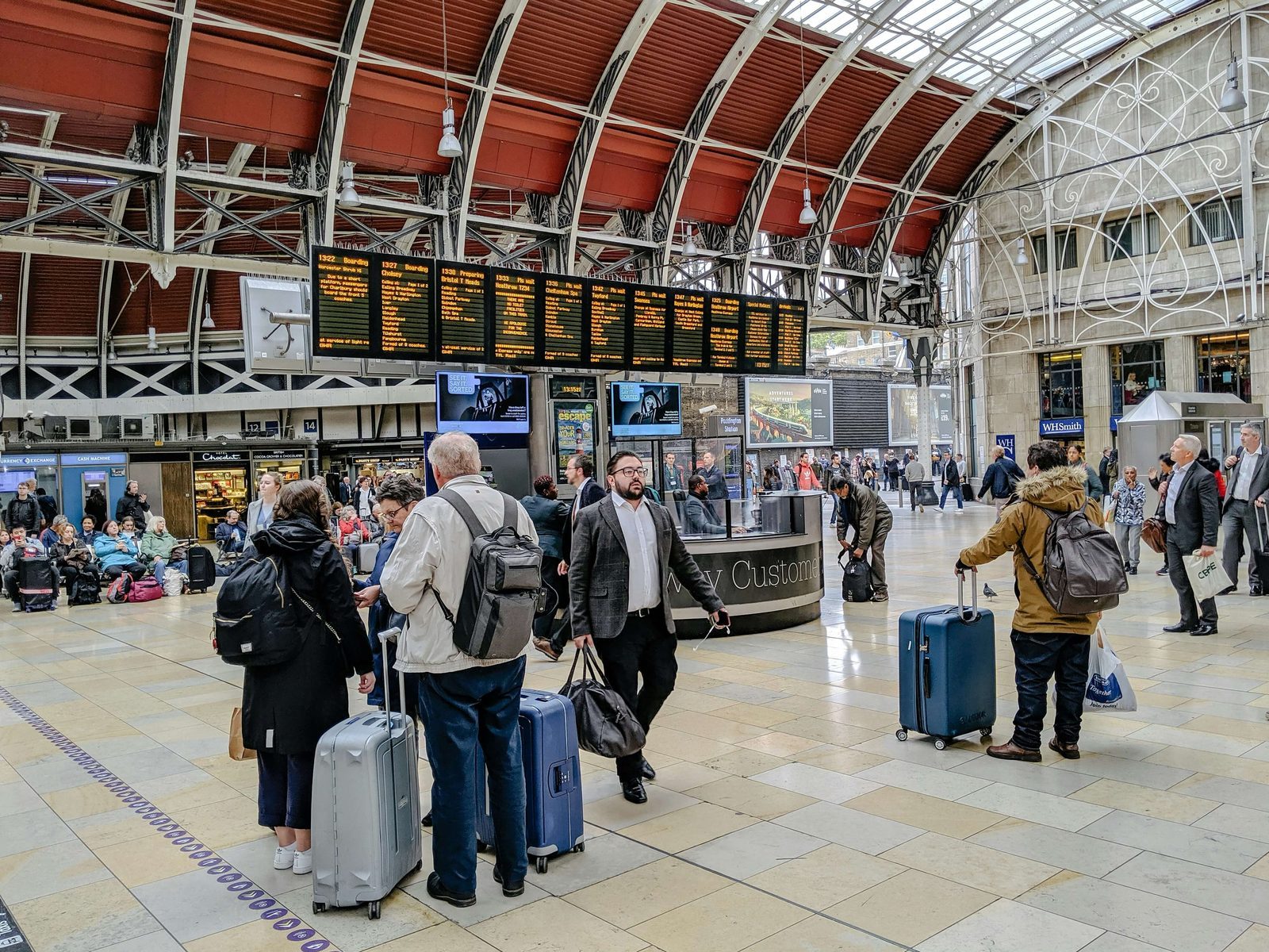 Separate Tickets vs One Itinerary: Real Cost Risks