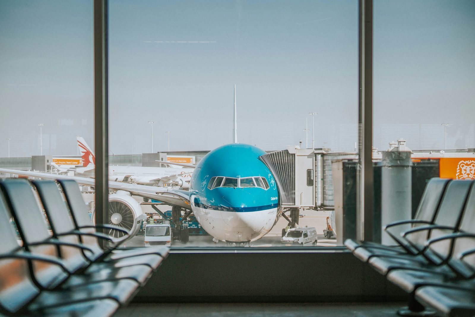 Layover Time Explained: How Tight Connections Really Cost You Money and Sleep