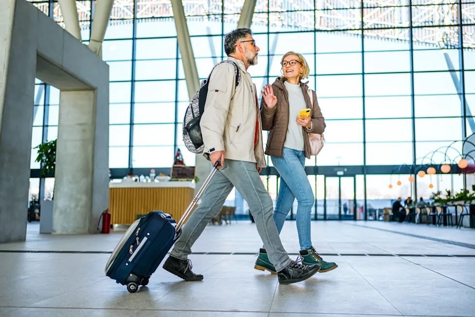 How Long Should a Layover Be to Avoid Missed Flights?