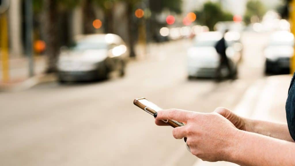 How Uber and Taxis Set Their Prices