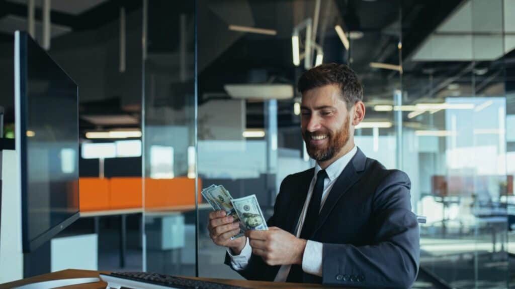 Cash or Points for Flights: Decide the Cheaper Option