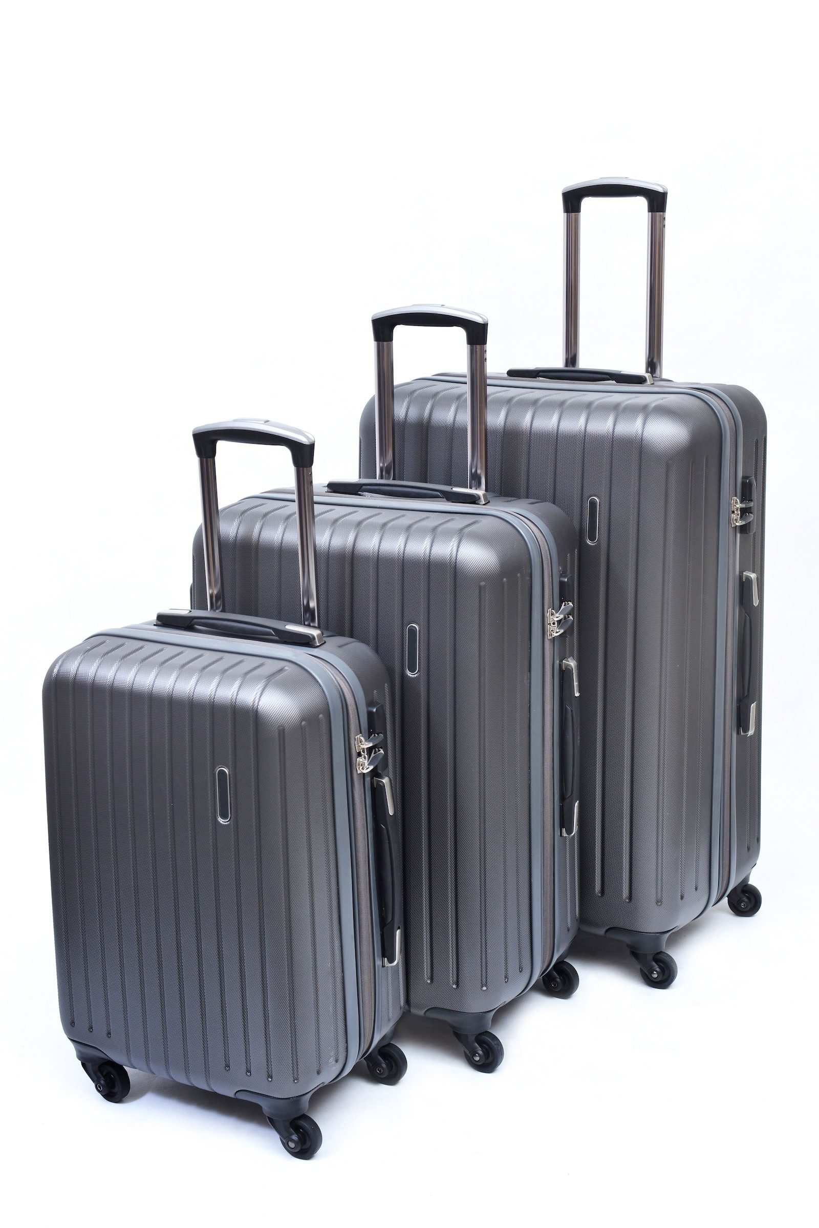 Carry-On vs Checked Bags on Multi-Airline Trips