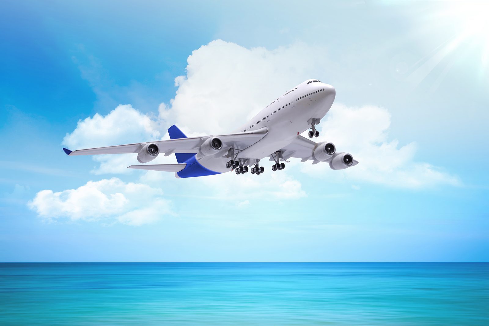 Should I book flights through a 3rd party travel agency or with the airline directly? The pros and cons
