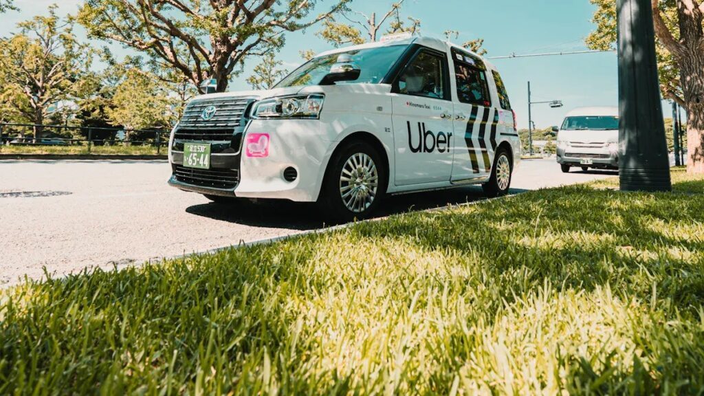 Cheaper Airport Transfers vs. Uber